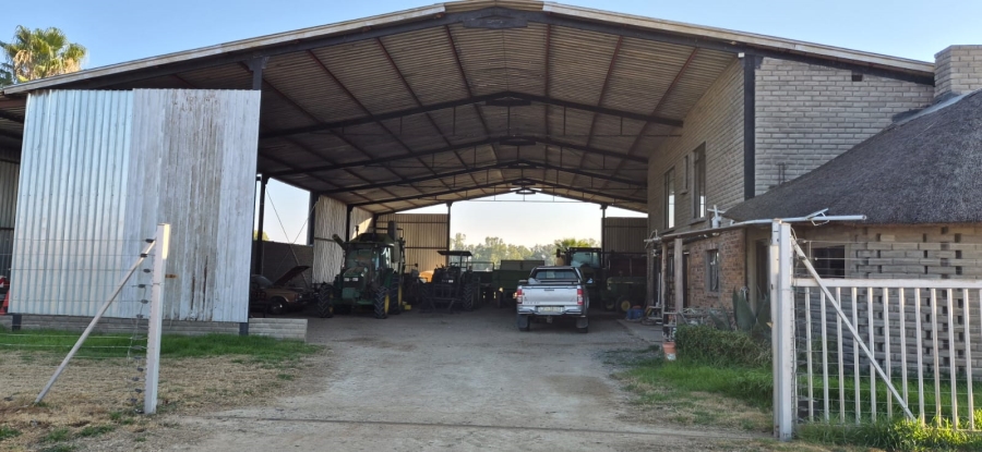 Commercial Property for Sale in Douglas Northern Cape
